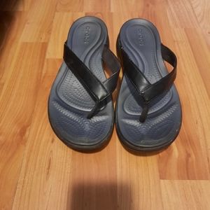 Croc sandals size 9